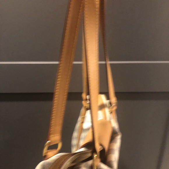 LV Stresa extra pics - Picture 4 of 7